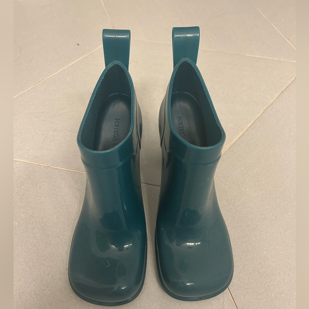 Bottega Veneta Women Rubber Ankle Boots Blue - Size 38 - Picture 1 of 3